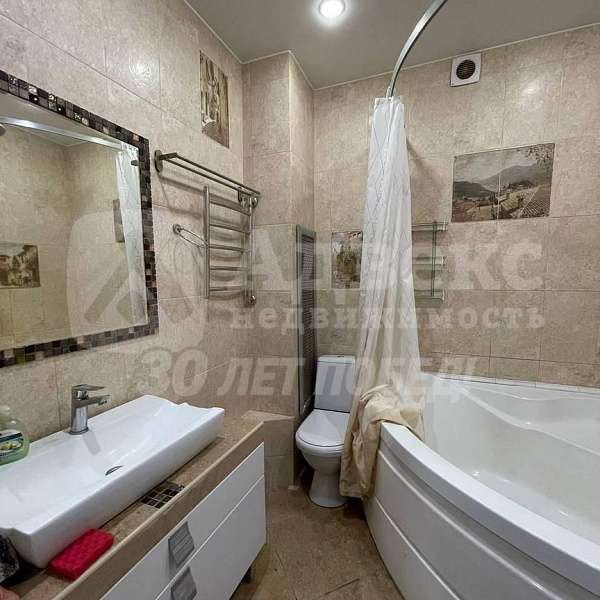 Квартира 3-комн., 85.8 м²