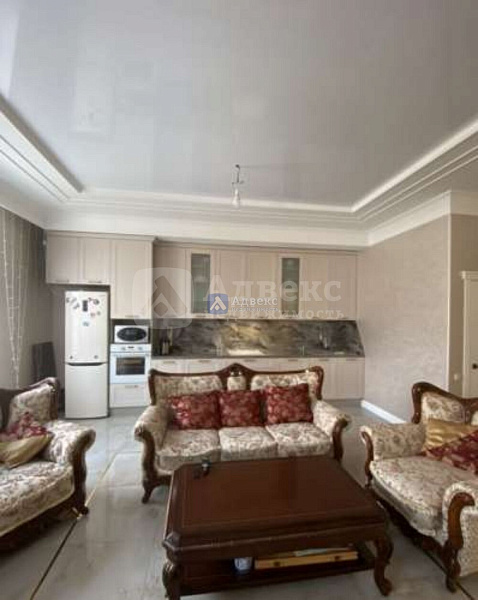 Квартира 3-комн., 93.7 м²