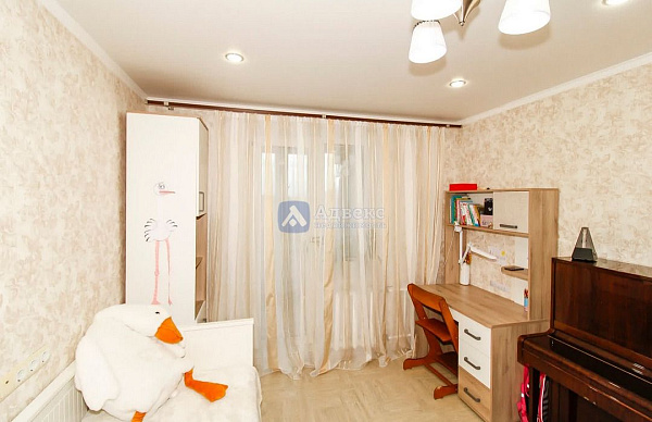 Квартира 3-комн., 65.4 м²