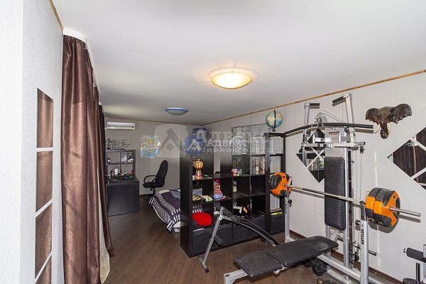 Квартира 3-комн., 160 м² Квартира 3-комн., 160 м²