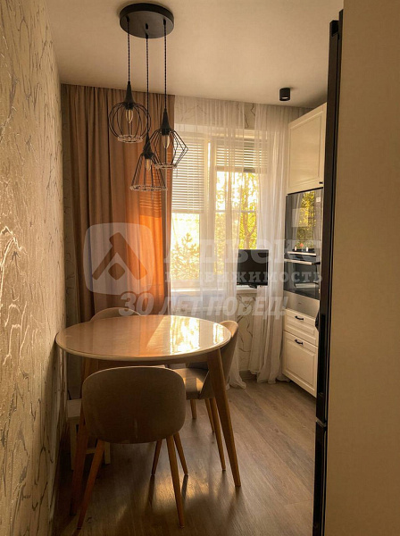 Квартира 3-комн., 67.5 м²