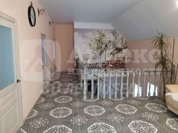 Коттедж 207 м²