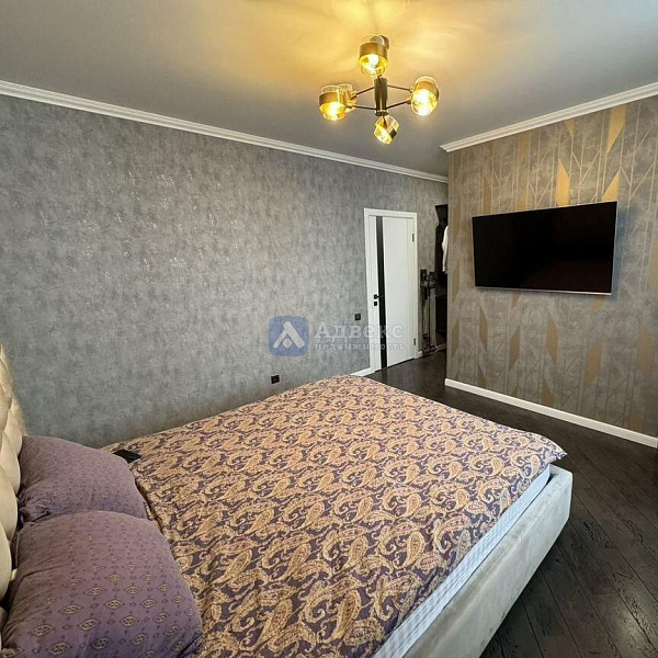 Квартира 3-комн., 90 м² Квартира 3-комн., 90 м²