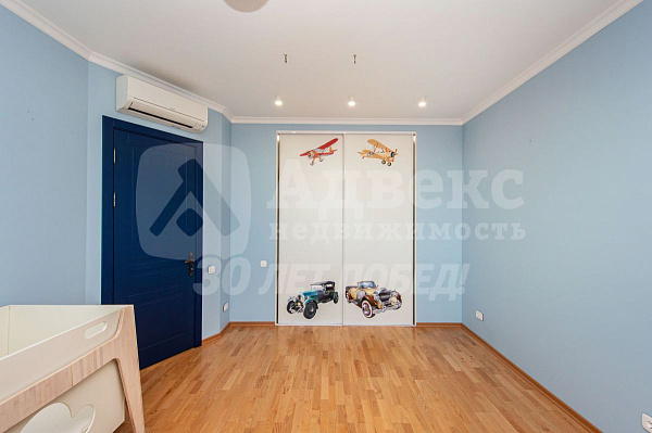 Квартира 2-комн., 90.6 м²