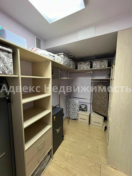 Квартира 3-комн., 121 м²