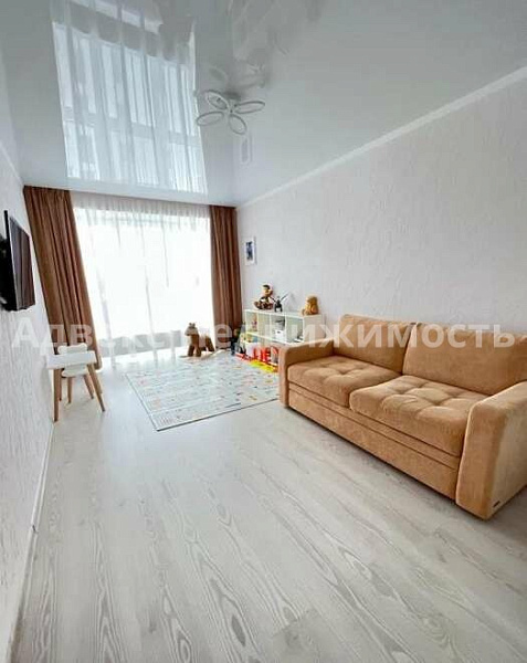 Квартира 3-комн., 83 м²