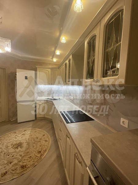 Квартира 2-комн., 76 м²