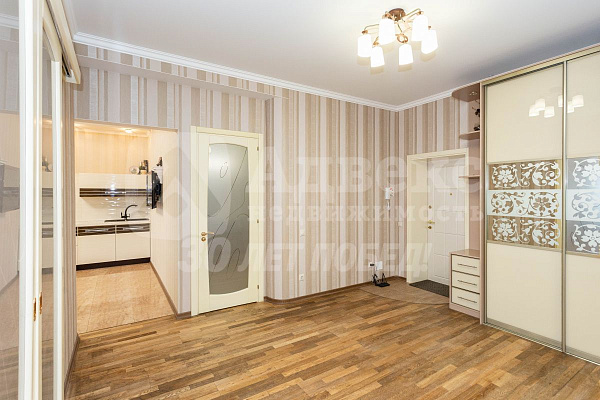 2-к квартира, 88 кв.м.