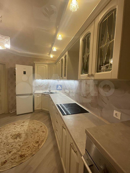 Квартира 2-комн., 76 м²