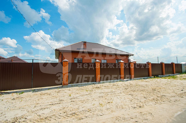 Коттедж 90 м²