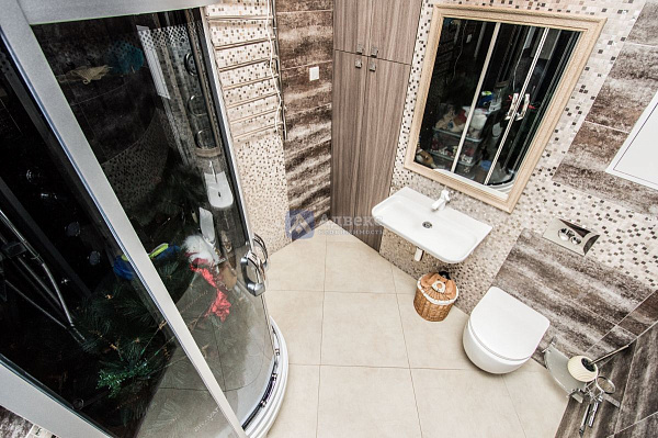 Квартира 3-комн., 119 м²