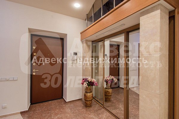 Квартира 4-комн., 185.3 м²