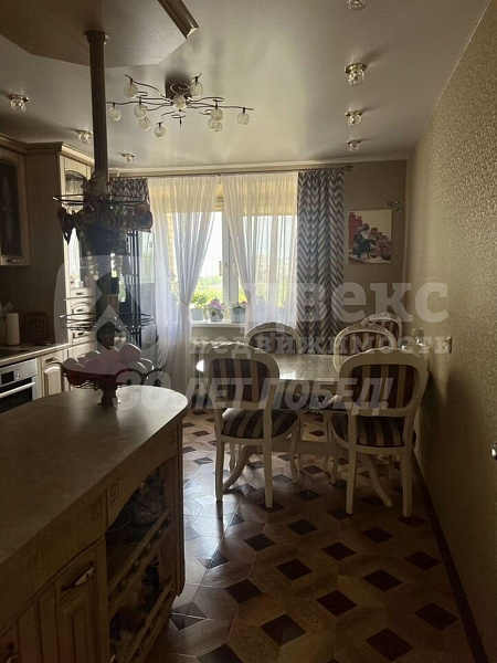 Квартира 3-комн., 89.9 м²