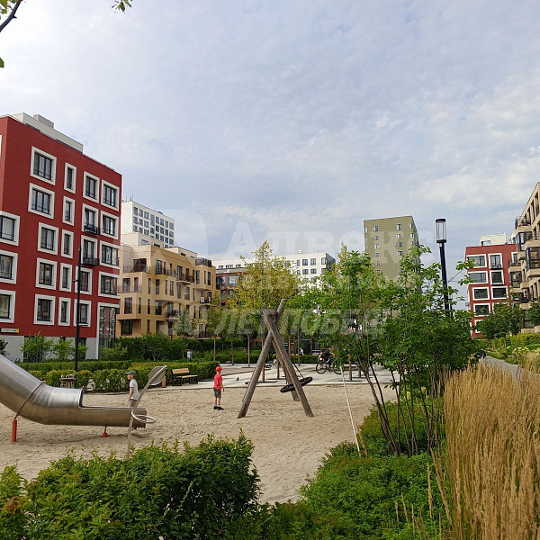 Квартира 3-комн., 107 м²