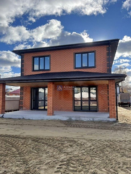 Коттедж 200 м²