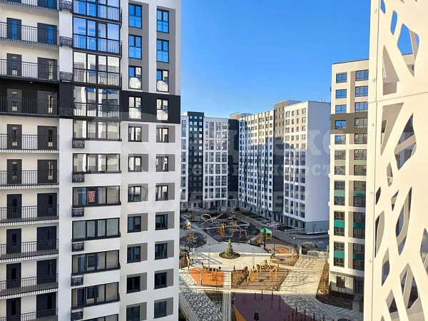 Квартира 4-комн., 98 м²