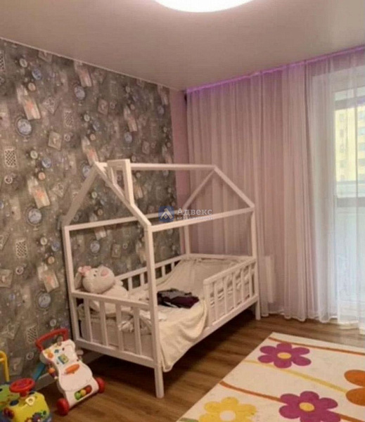 Квартира 3-комн., 80 м²