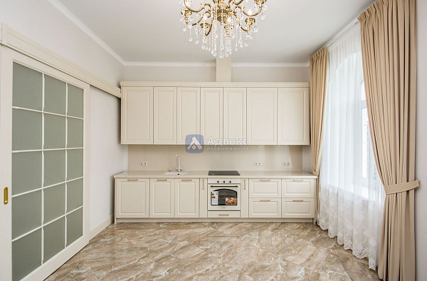 Коттедж 410 м²