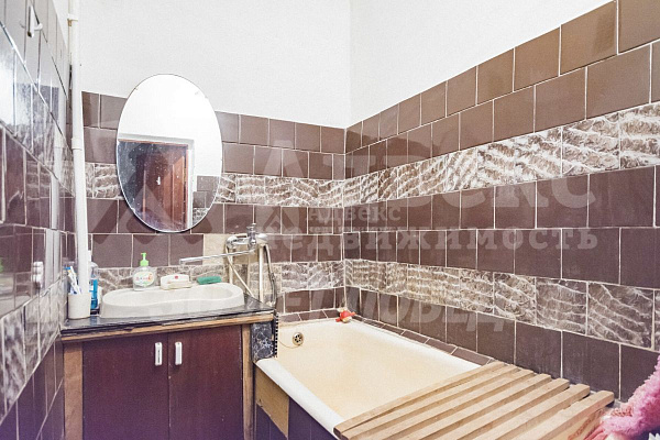 Квартира 4-комн., 90 м²