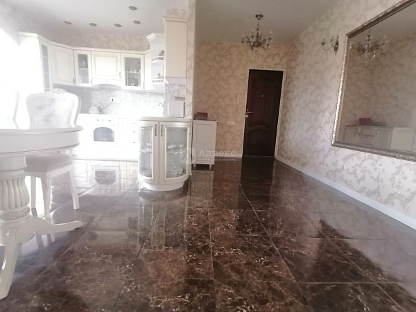 Квартира 3-комн., 145.1 м²