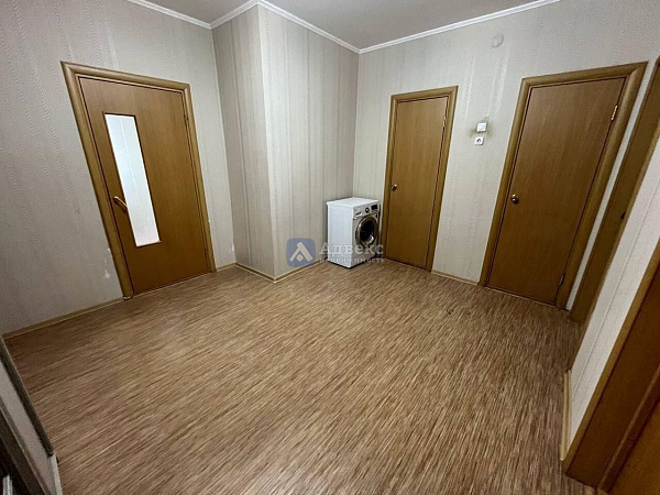 Квартира 4-комн., 93 м²