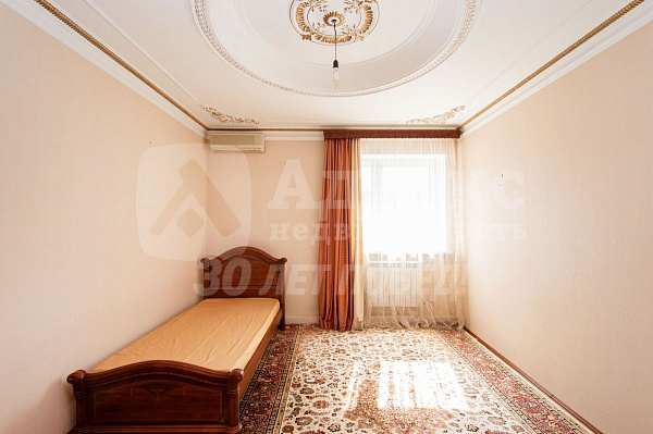 Дом, 275 кв.м.