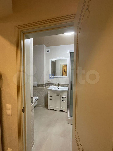 Квартира 2-комн., 76 м²