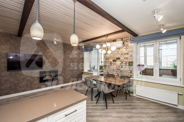 Квартира 3-комн., 117 м²