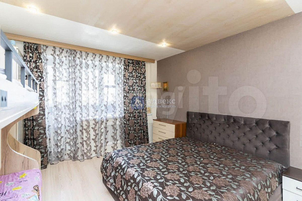 3-к квартира, 100 кв.м. 3-к квартира, 100 кв.м.