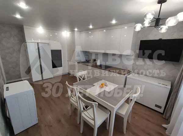 Квартира 3-комн., 86.7 м²