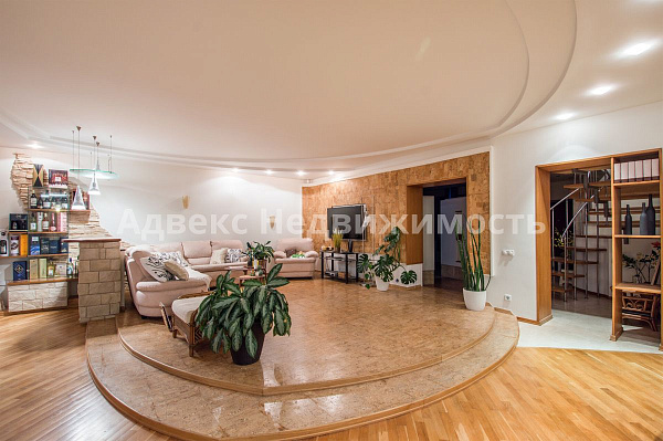 Квартира 4-комн., 185.3 м²