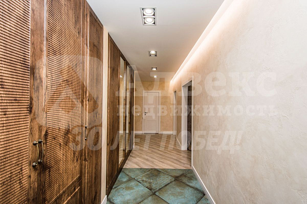 Квартира 3-комн., 117 м²