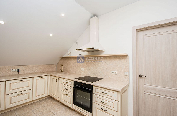 Коттедж 410 м²