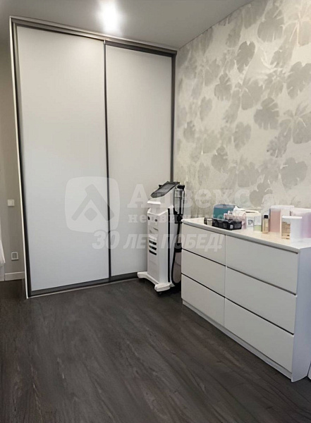 Квартира 3-комн., 56 м²