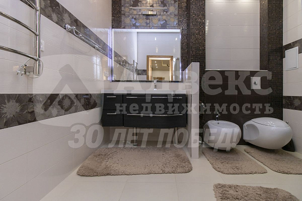 2-к квартира, 103 кв.м.