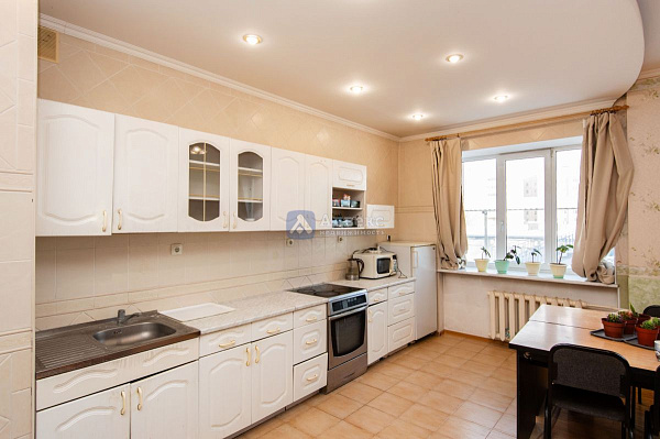 4-к квартира, 180 кв.м.