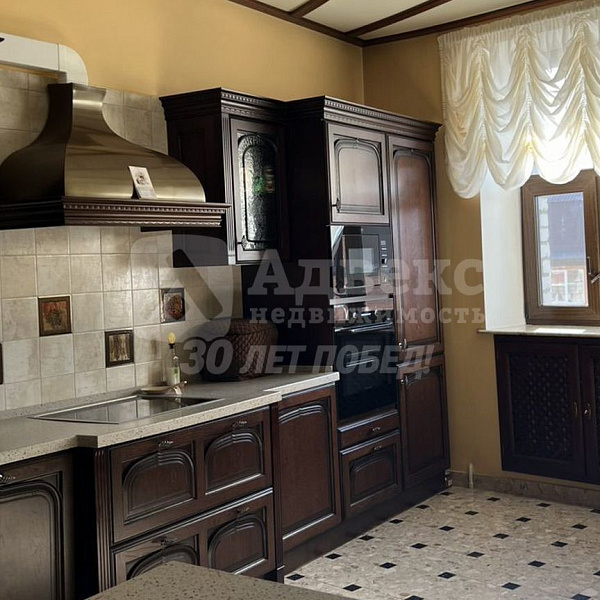 Квартира много-комн., 256.1 м²