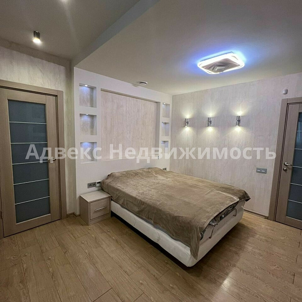 Квартира 3-комн., 121 м²