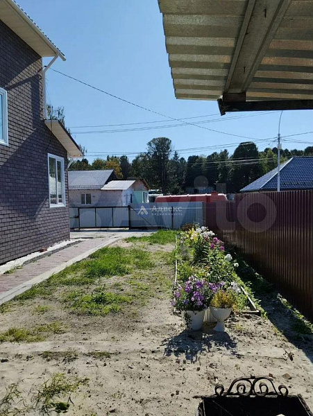 Коттедж 100 м²