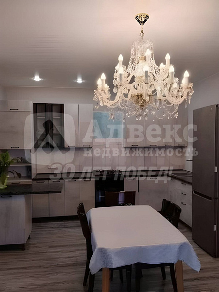 Коттедж 100 м²