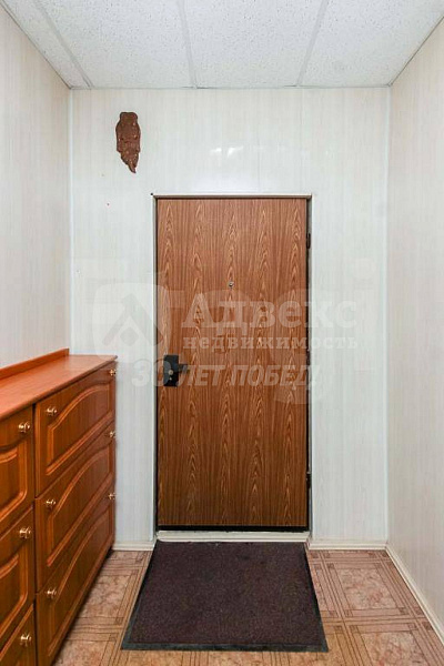 Квартира 4-комн., 242.6 м²