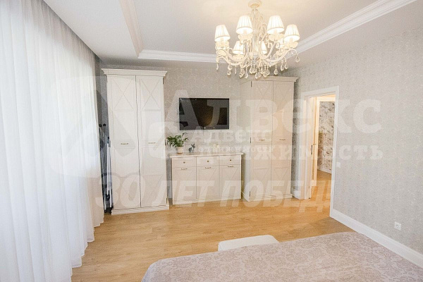 Квартира 3-комн., 105.4 м²