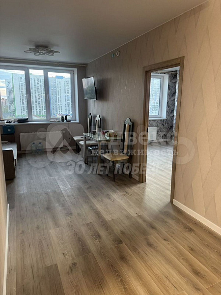 Квартира 2-комн., 67 м²