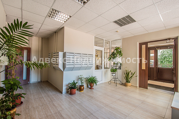 Квартира 2-комн., 92 м²