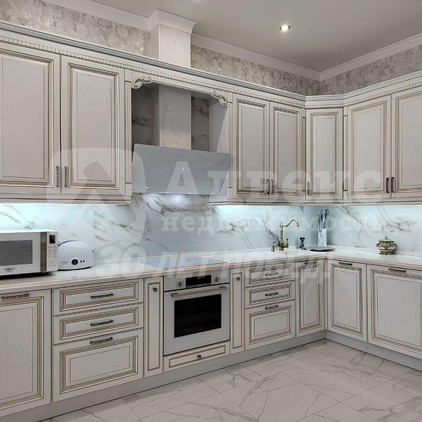 Коттедж 301.2 м²