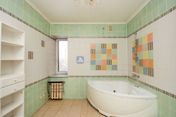 4-к квартира, 180 кв.м.