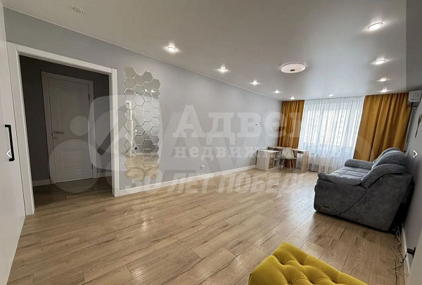 Квартира 3-комн., 87 м²