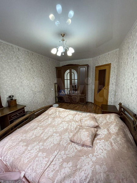 Квартира 3-комн., 82 м²