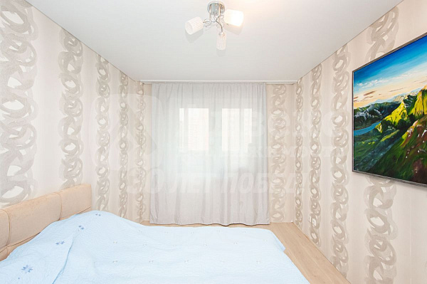 Квартира 3-комн., 77 м²