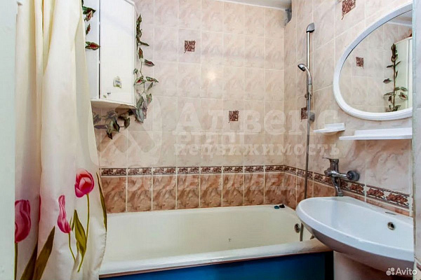 Квартира 4-комн., 74.7 м²